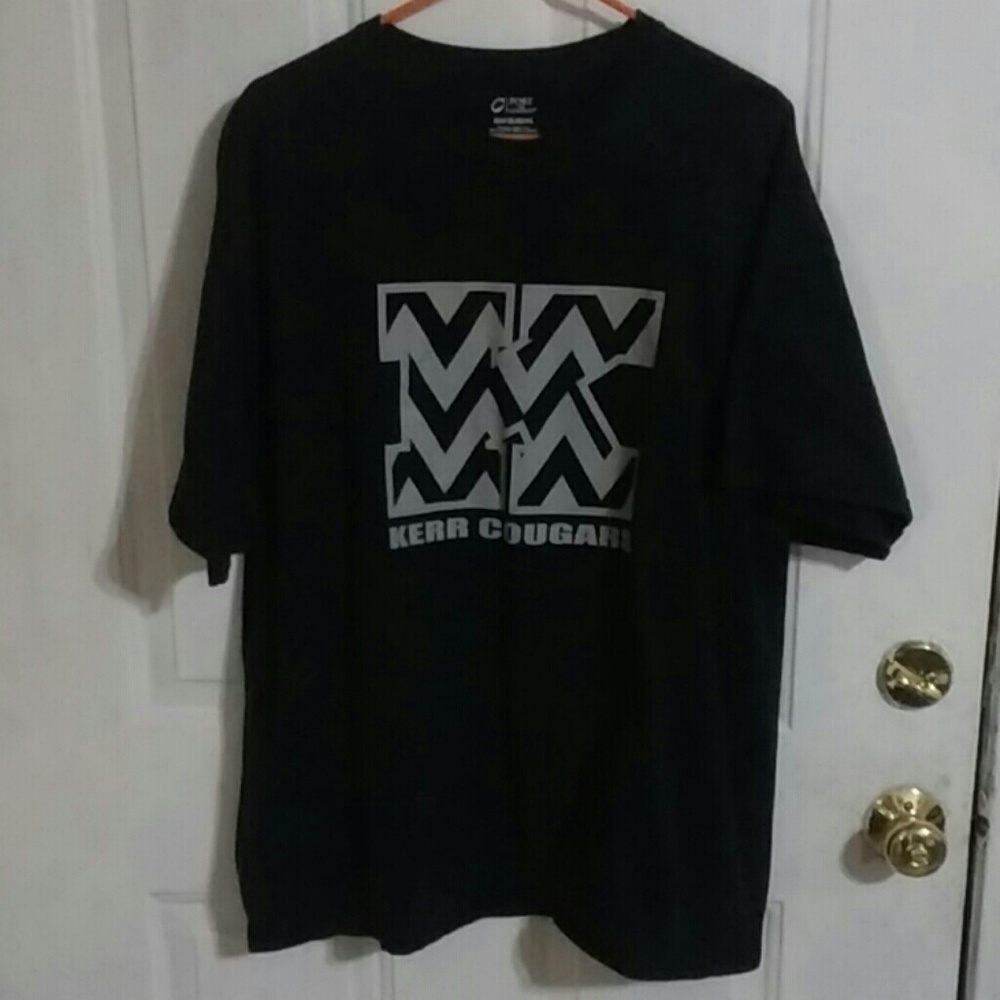 🌷4/$25🌷C port tee size 2xl